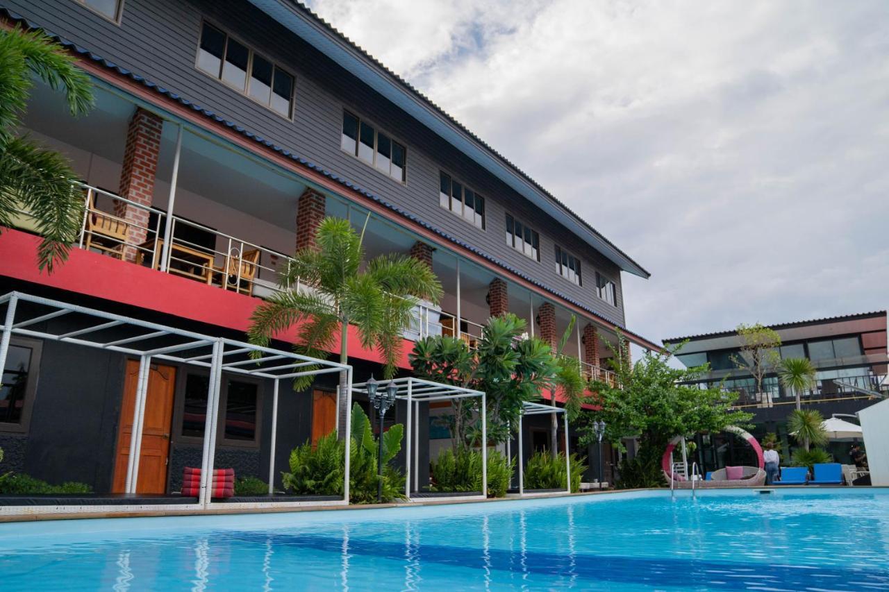 P.U. Inn Resort Phra Nakhon Si Ayutthaya Dış mekan fotoğraf